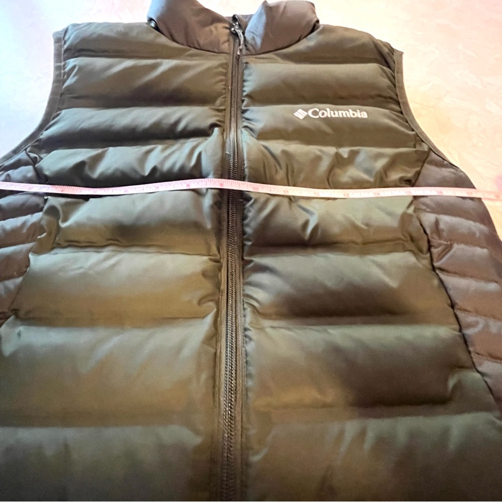 Columbia Puffer Vest- Size Small. Sage Green Women’s/Ladies Outdoor Winter - Picture 7 of 8